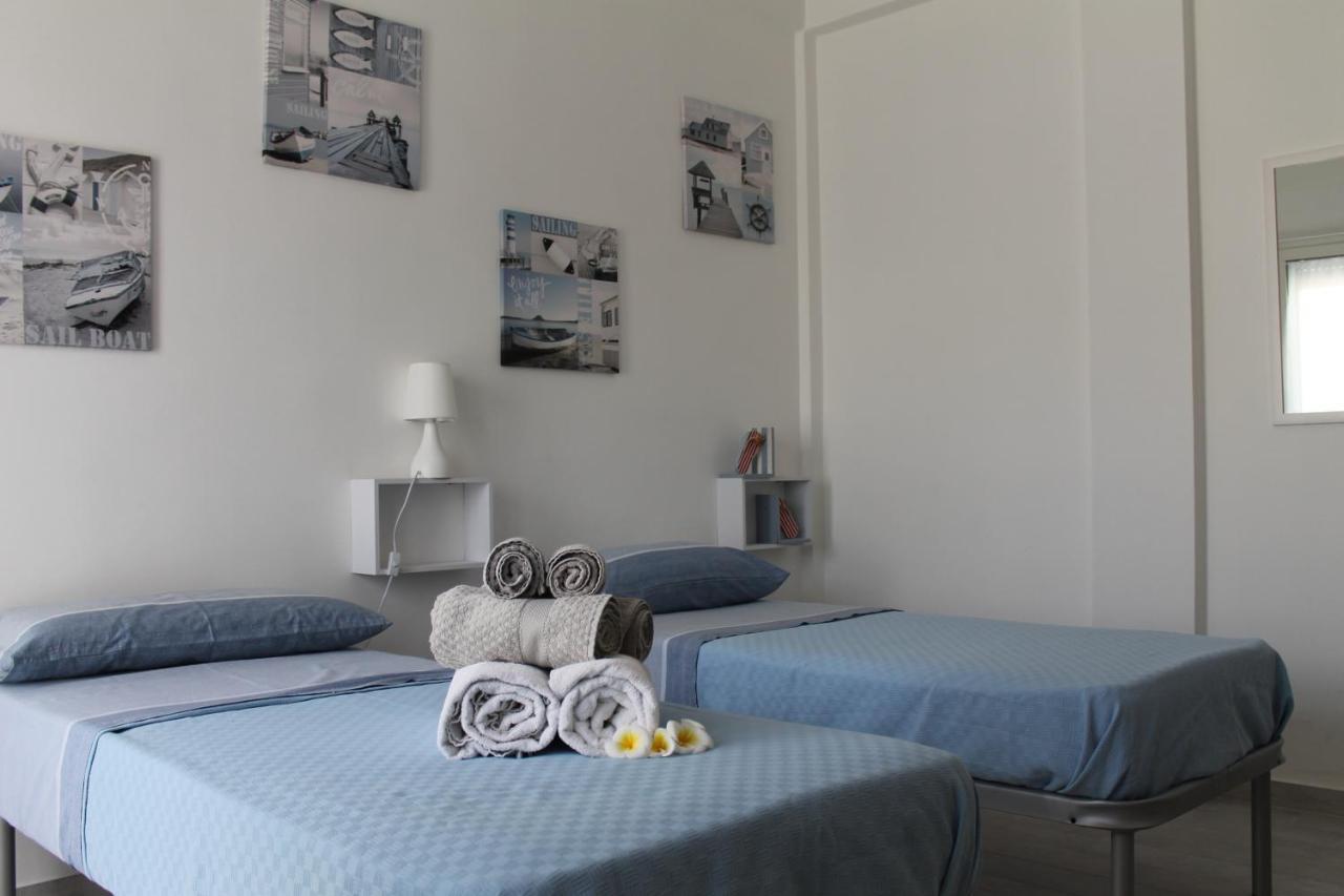 Casa Vacanza Peppino! ปาแลร์โม ภายนอก รูปภาพ