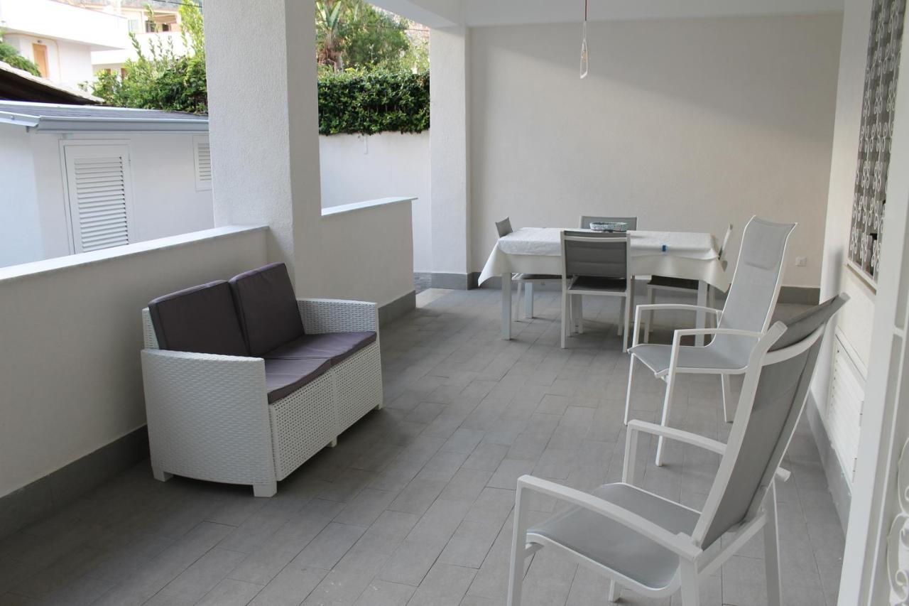 Casa Vacanza Peppino! ปาแลร์โม ภายนอก รูปภาพ