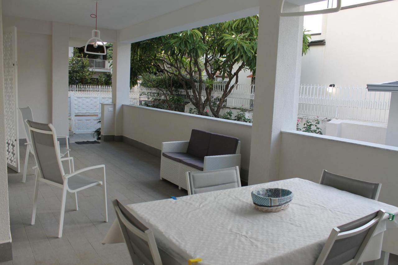 Casa Vacanza Peppino! ปาแลร์โม ภายนอก รูปภาพ